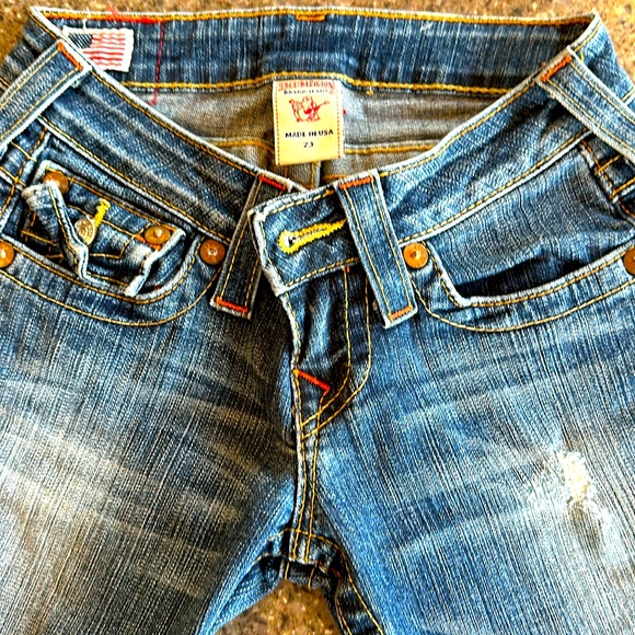 True Religion straight leg. Size 23 - Picture 4 of 4